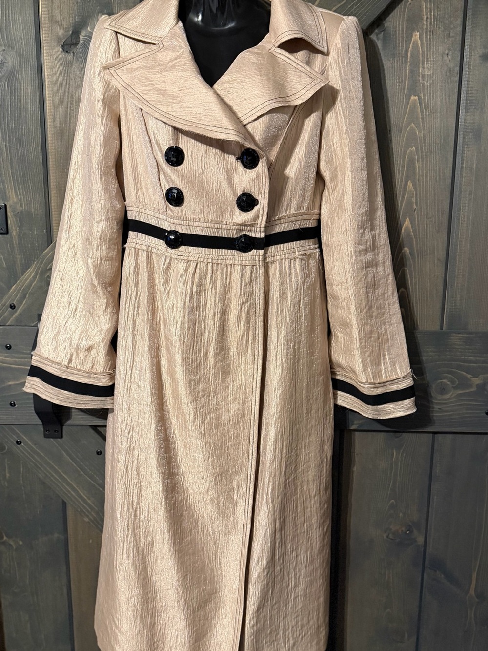 To the Max textured shimmer gold/champagne dinner coat dress XS